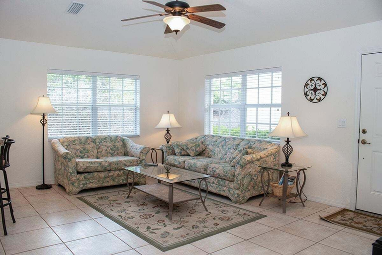 Interior 3, Chd3583-c, Charlotte