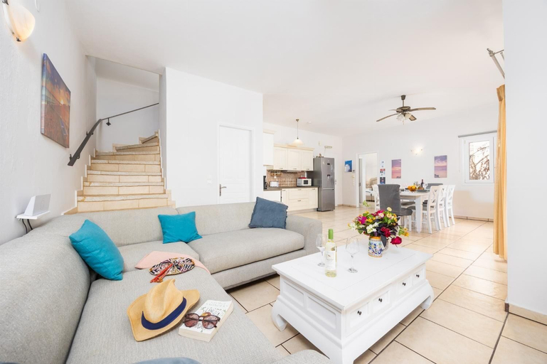 Room 5, Ormos Beach House in Apraos, Ionian Islands