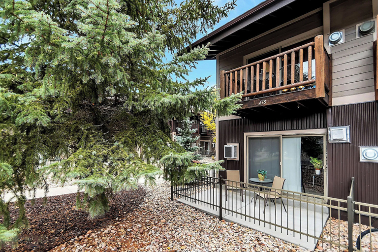 Interior 4, Charming Park City Loft and View at Prospector, Summit