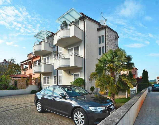 Exterior, Serene Coastal Retreat for 3 in Rovinj, Rovinj