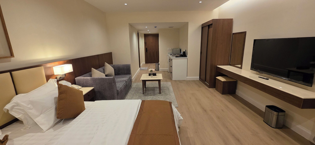 Room 3, Pestana services partments 6