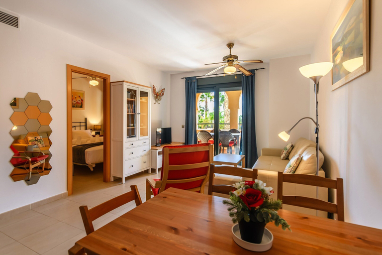 Dining 5, Seaside Retreat With Pool & Terrace, Huelva