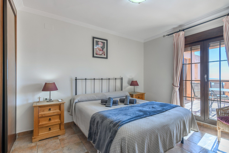 Room 5, Beachfront Retreat With Jacuzzi, Huelva