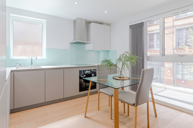 Private kitchen 5, Aldgate East by Excel, London