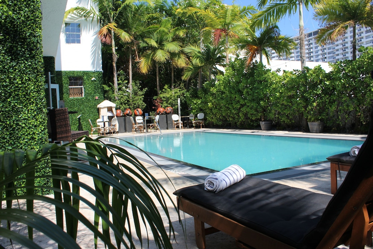 Sport & Beauty 2, San Juan Hotel, Miami-Dade