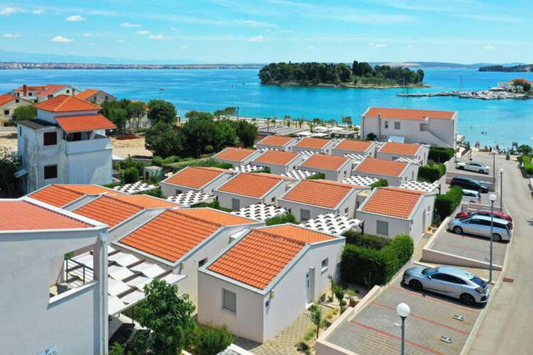 Exterior 2, Apartment on Ugljan With Pool & Sandy Beach, Preko
