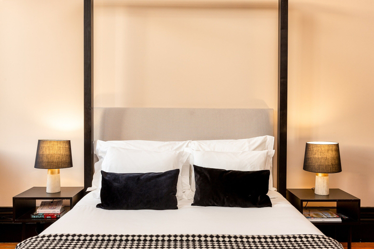 Room 4, Spacious Modern Apartment in Porto, Porto