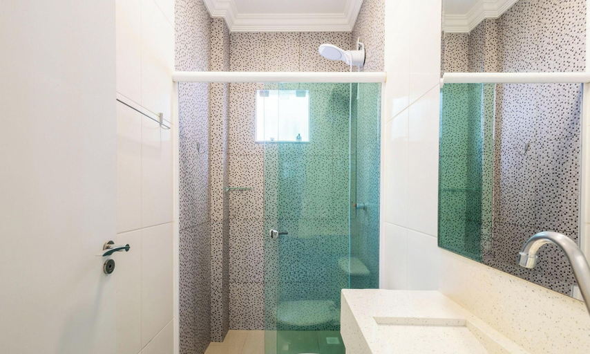 Bathroom 2, 2BR Aptbbq, Garage, Near Beach Ltl0301, Itapema