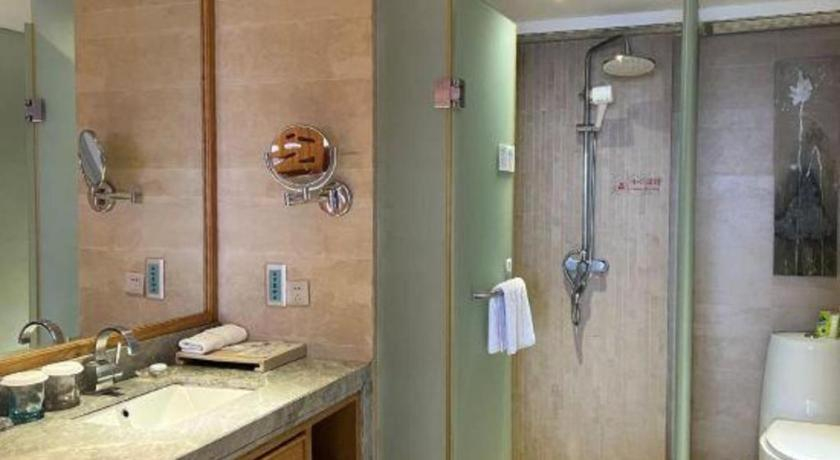 Bathroom 4, Man Wan Harmona Resort, Shenzhen
