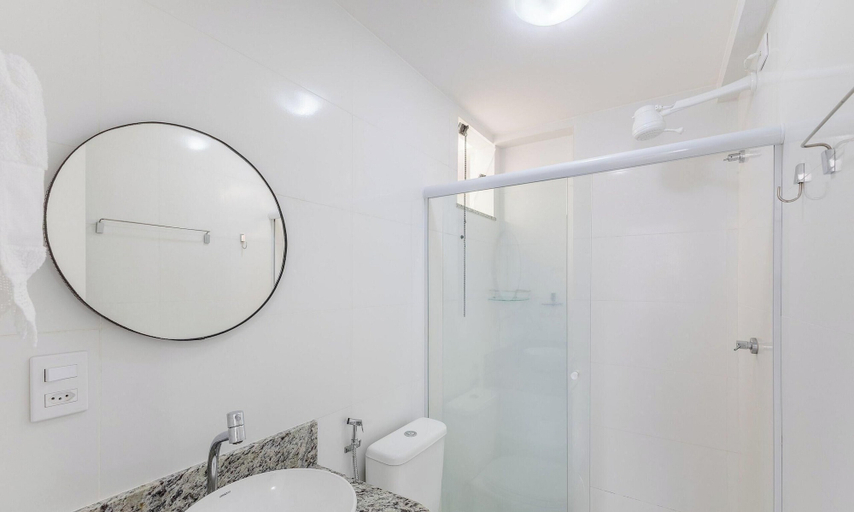 Bathroom 2, Aptos completos em em prédio a 400m da praia \- PZO, Ilhéus