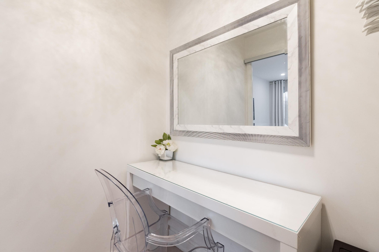 Living area 5, The Dan Leckie Suites, Toronto