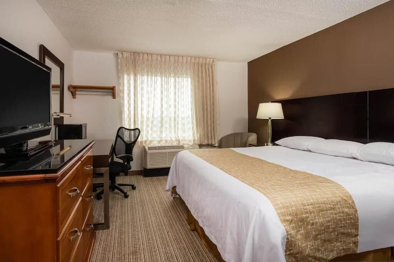 Room 3, Three Rivers Motel, Allen