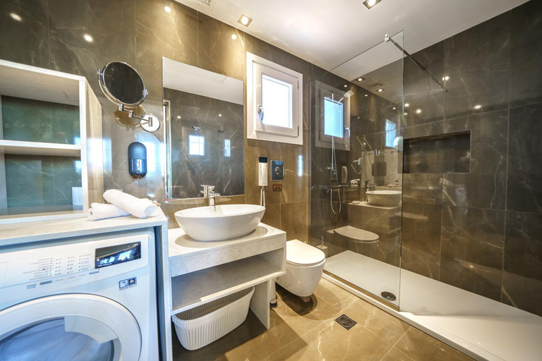 Bathroom 4, Elysian Suites, Crete
