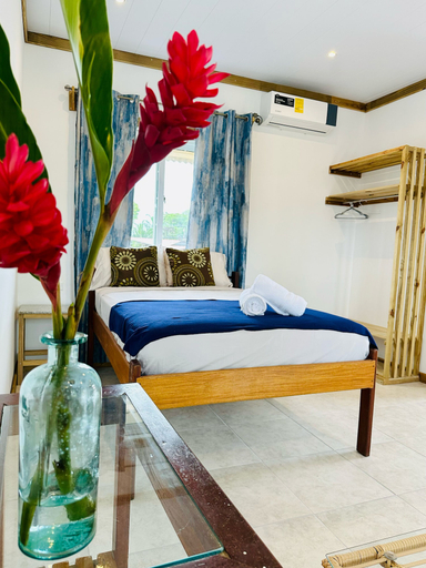 Room 4, Annies 6th Street Apartment, Bocas del Toro