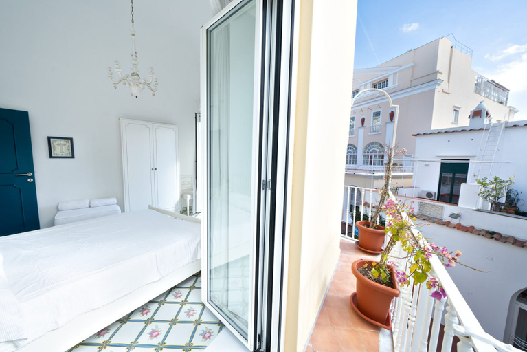 Room 4, Cocor Capri by Elite Villas, Napoli