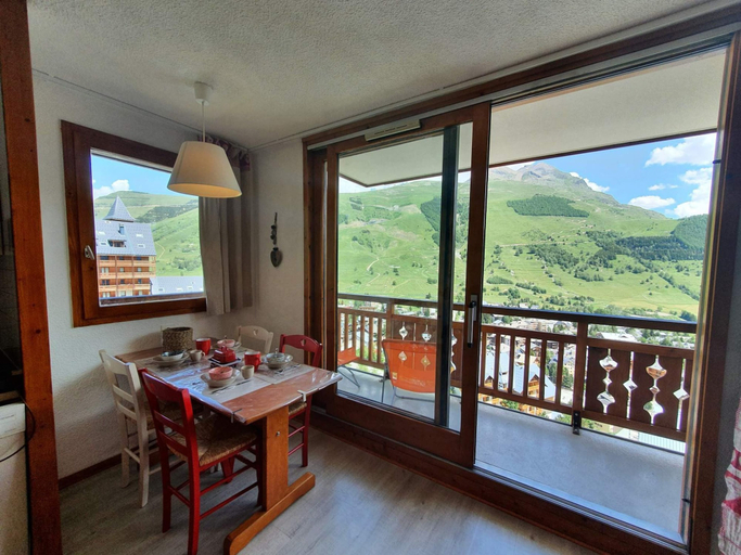 Living room 5, Alpine Escape With Terrace, Isère