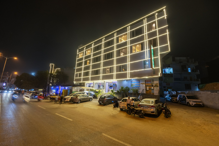 Exterior & Views 2, HOTEL THE CLARK, Delhi