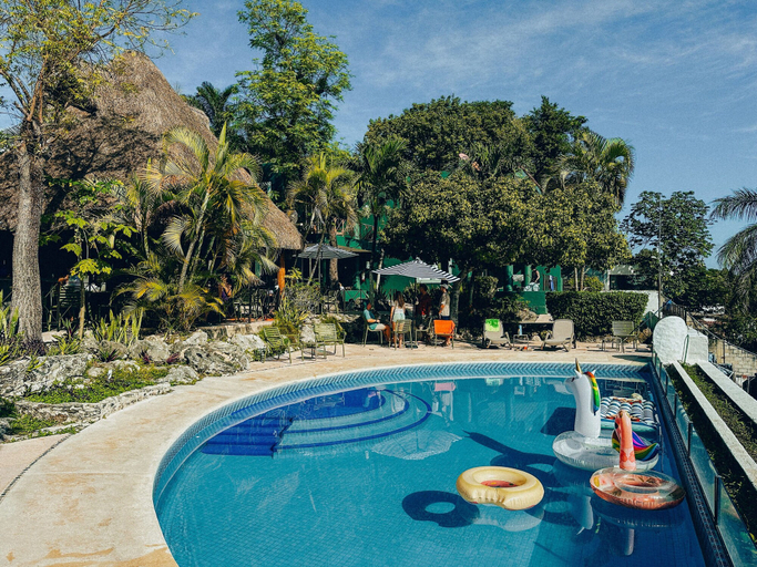 Pool 3, Viajero Bacalar Hostel, Othón P. Blanco