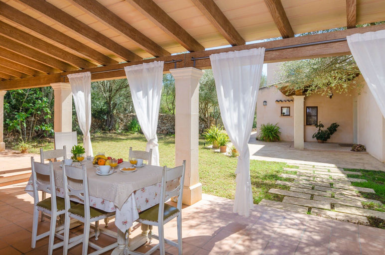 Outdoor dining 3, Can Fosquet - Villa With Private Pool In Llucmajor, Baleares