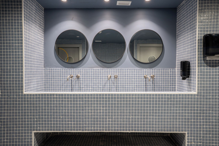 Bathroom 4, Lemonade Stays Santiago de Compostela, A Coruña