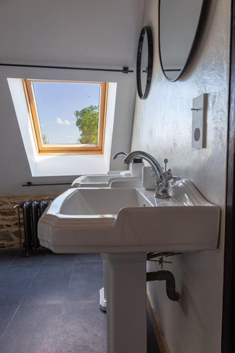 Bathroom 5, Domaine du Tertre ychot, Ille-et-Vilaine