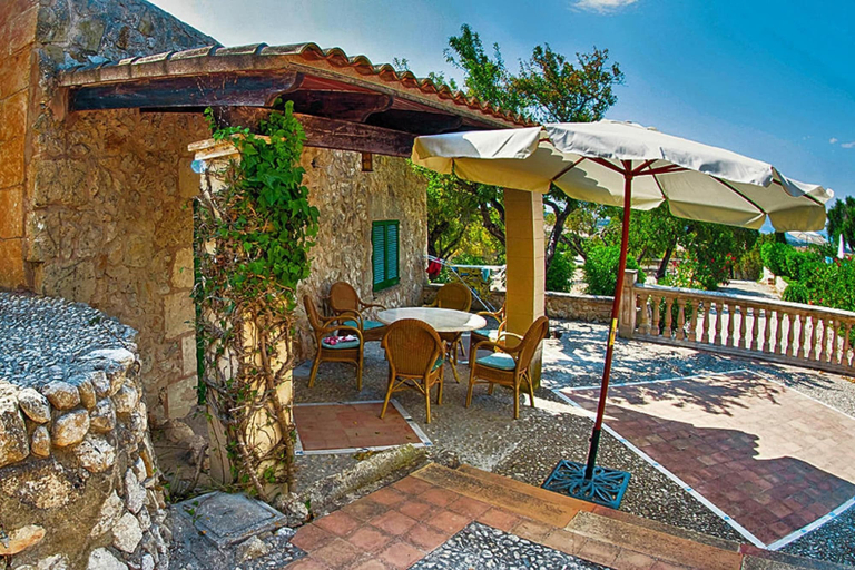 Outdoor dining 5, Holiday Home With Garden Furniture, Baleares