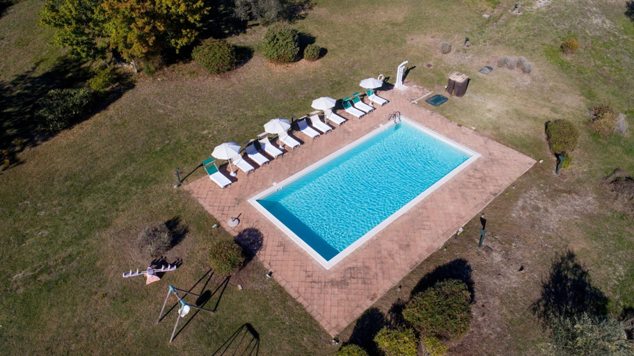 Pool 3, Cosy Apartment With Garden, Perugia