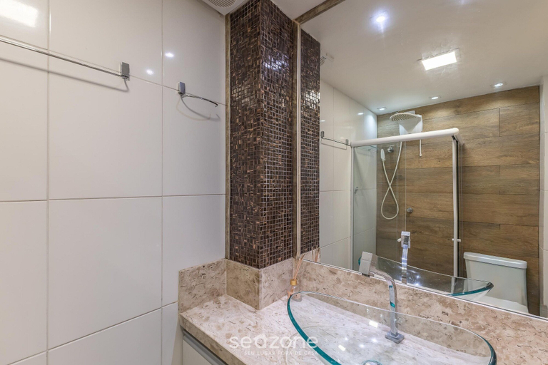 Bathroom, Apt 200 m From the sea in Building w/ Pool Cca0103, Ilhéus