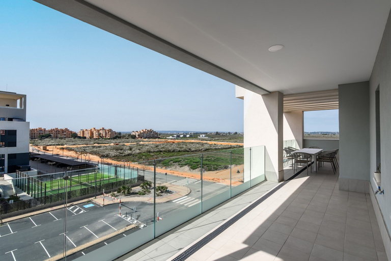 Outdoor dining 5, Elegant Home by Haraganes Beach, Huelva