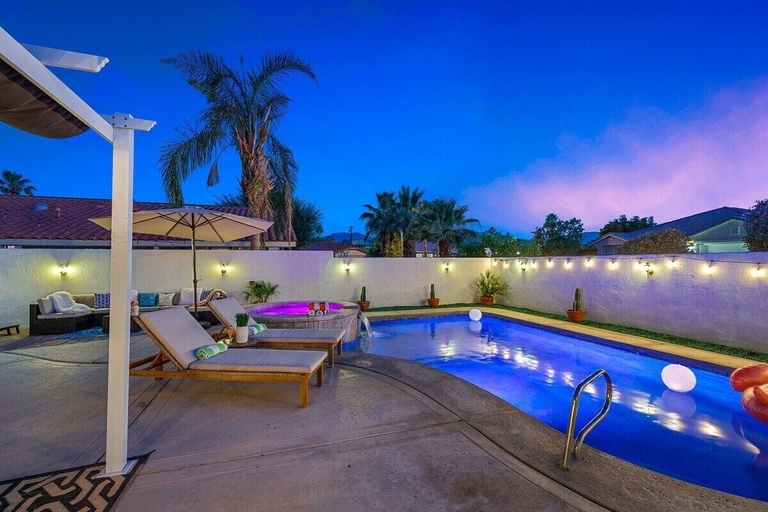 Interior 3, Relaxing 4BR Retreat w/ Refreshing Pool, Riverside