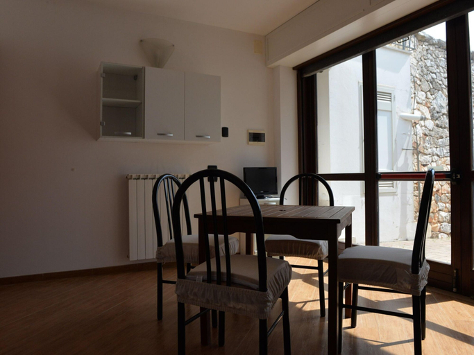 Others 2, Villa in Casalini With Pool & Olive Garden, Brindisi