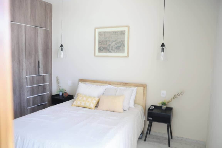 Room 3, Ocean's Point by Baja Toms, La Paz