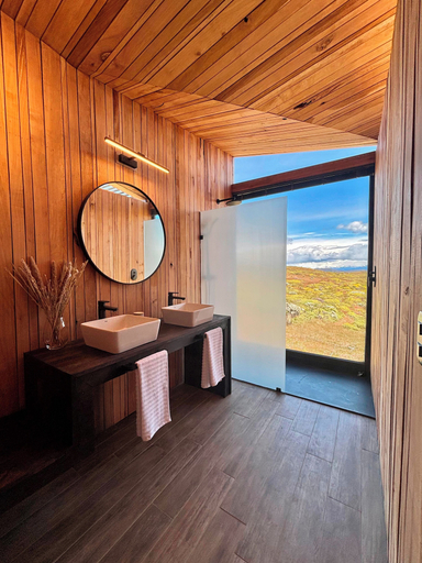 Bathroom 4, AURALTA Patagonia I Elohi Collection, Última Esperanza