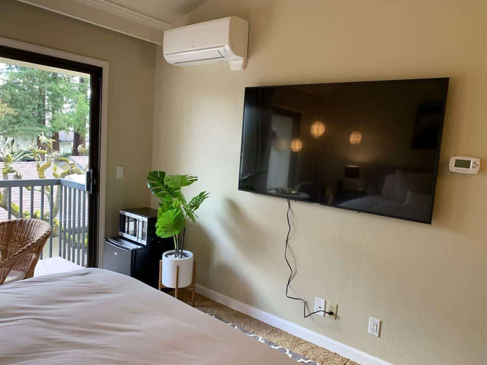 Interior 4, Luxe Napa Escape King Bed Near Top Wineries, Napa