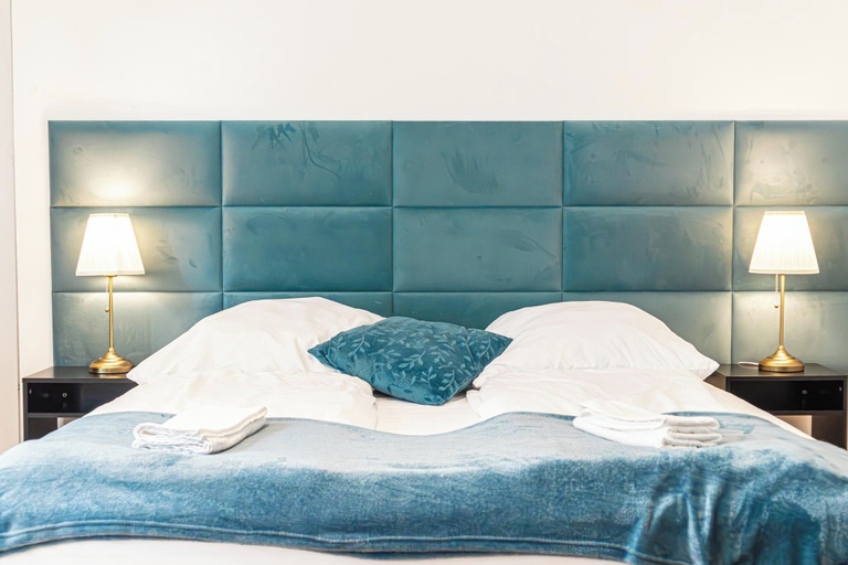 Room 2, Charming 1BR Getaway Central Meidling, Wien