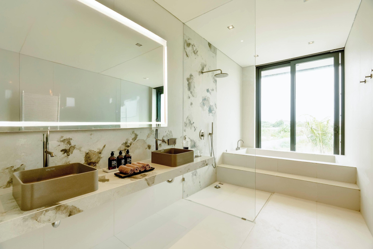 Bathroom 4, Ultra-Luxe 4BR Seminyak Villa | Enclosed AC Living & Private Pool, Badung
