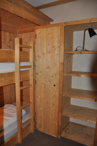 Room 4, Alpine Comfort for 8 Guests, Isère