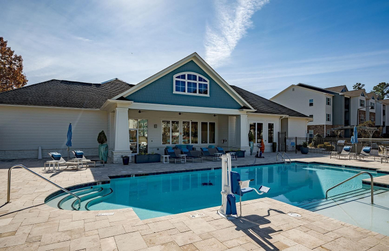 Primary image, Landing Apartments - North Charlotte, Mecklenburg