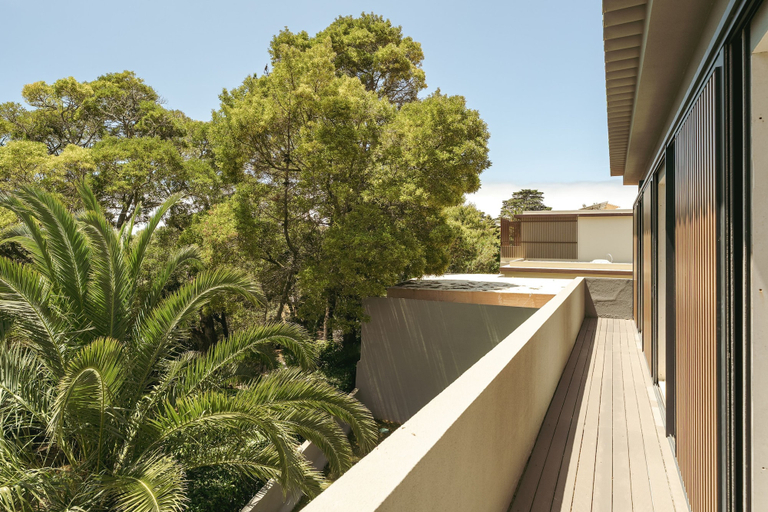 Room 2, Cascais Garden Escape by Cadenzalux, Cascais