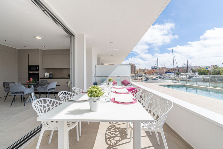 Outdoor dining 5, Apartment in Roses Near the Beach & Pool, Girona