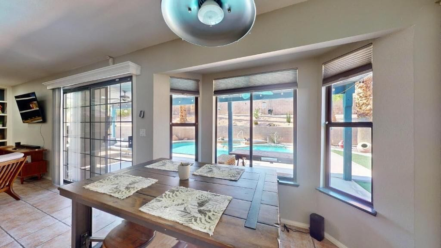 Dining, Family Oasis Ranch 3BR Pool Mystic Falls, Clark
