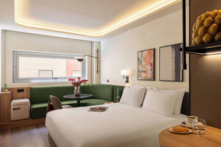 Room 5, Serenay Málaga Hotel, Málaga