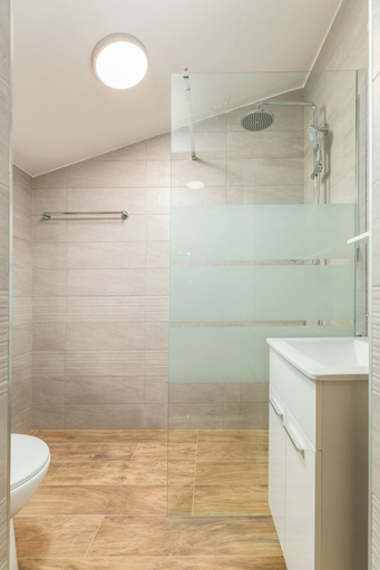 Bathroom 3, Apartment in Valbandon Near Beach & Fazana, Fažana