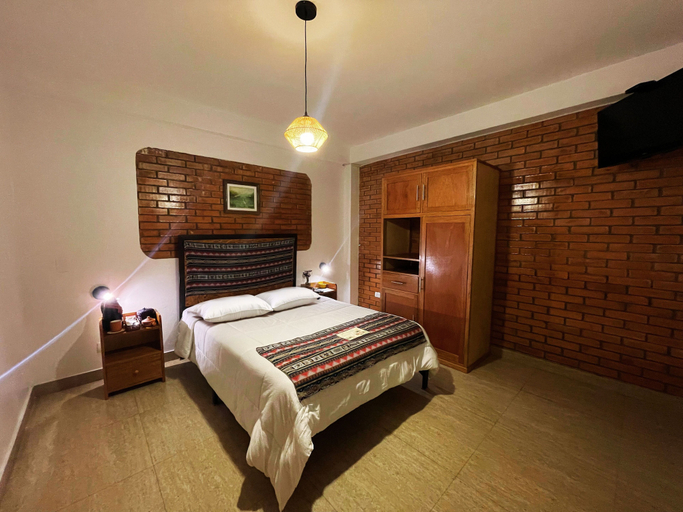 Room 4, Runaway Hotel, Carhuaz