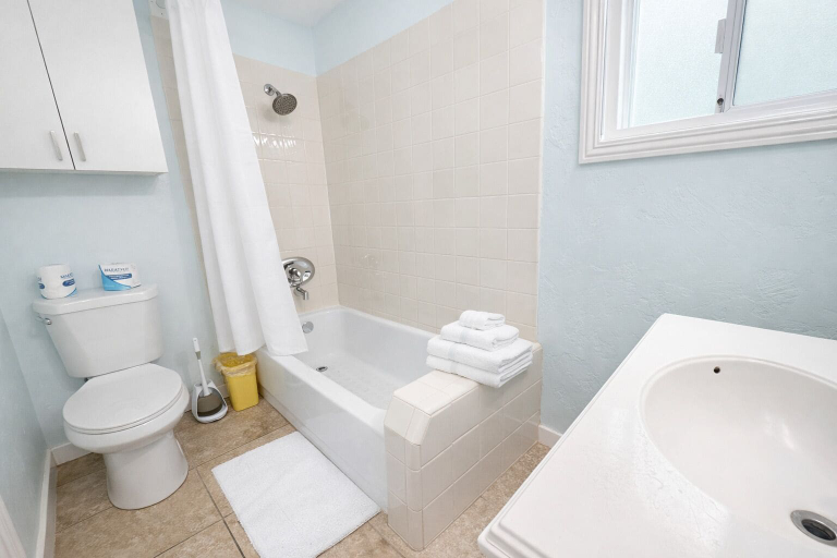 Bathroom 3, Charming 2BR Ocean Beach, San Diego