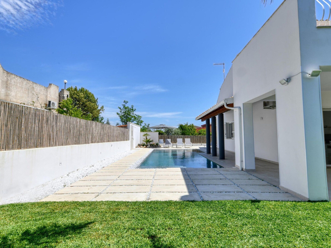 Exterior & Views 2, Nice Apartment with Pool, Syracuse