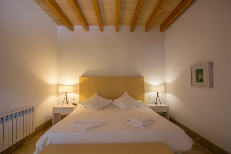 Room 2, Son Simo Vell Pool & Vineyard Views, Baleares