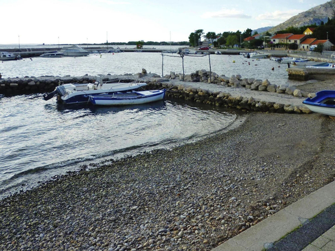 Others 4, Apartment in Jusupi Near Mala Paklenica Park, Starigrad