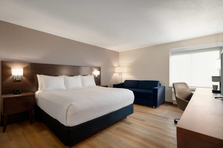 Bedroom 3, La Quinta Inn by Wyndham Vancouver Airport, Greater Vancouver