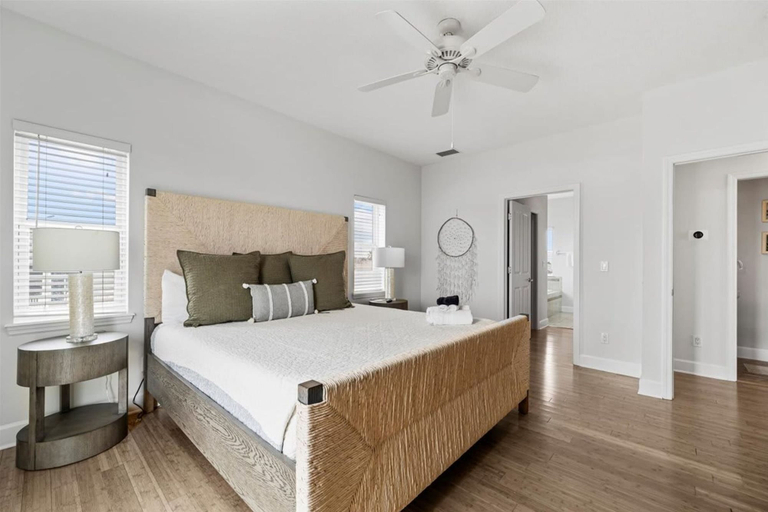 Room 2, Beachfront 5BR Home With Ocean Views, Flagler